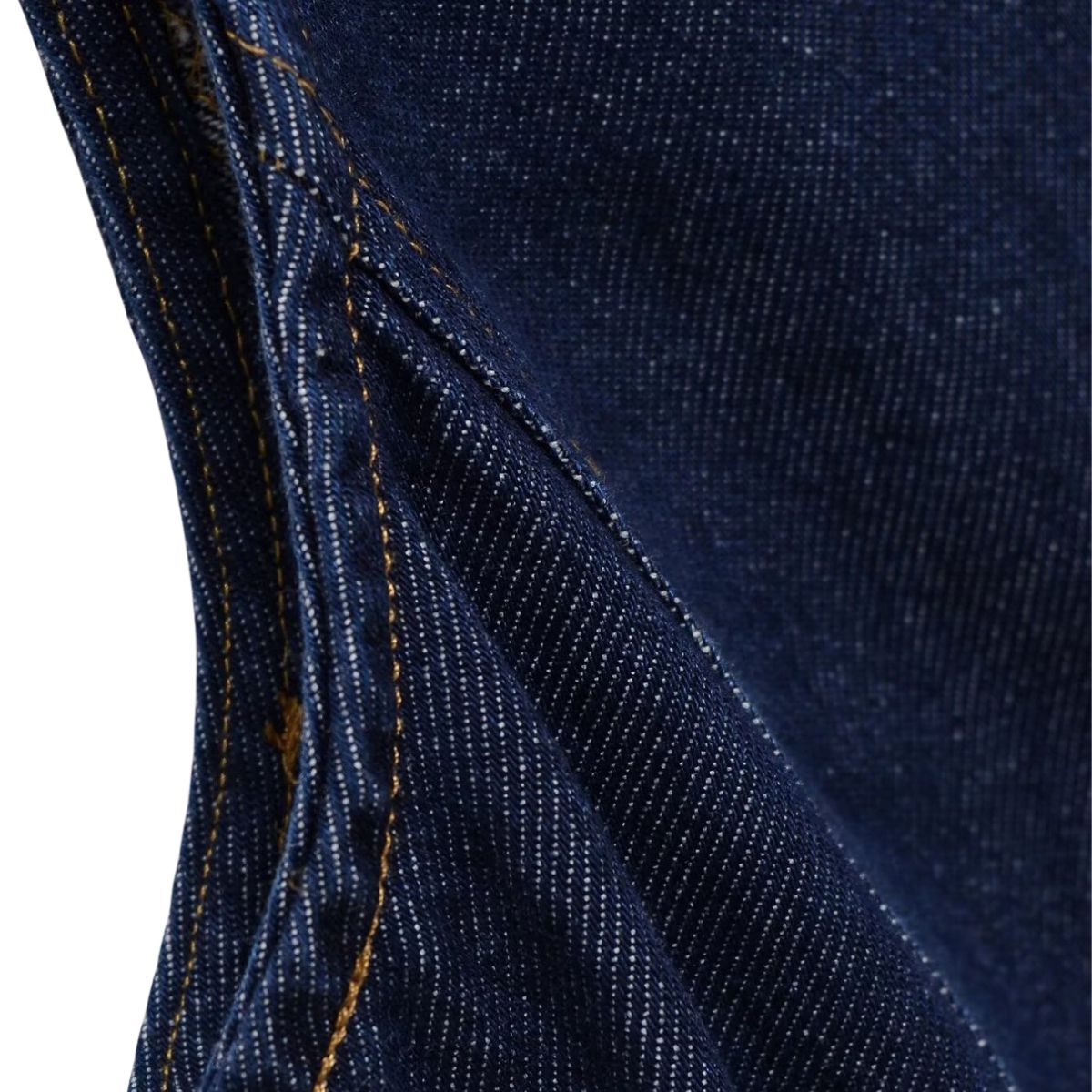 Shorts vaqueros con mariposas bordadas y adornados con perlas