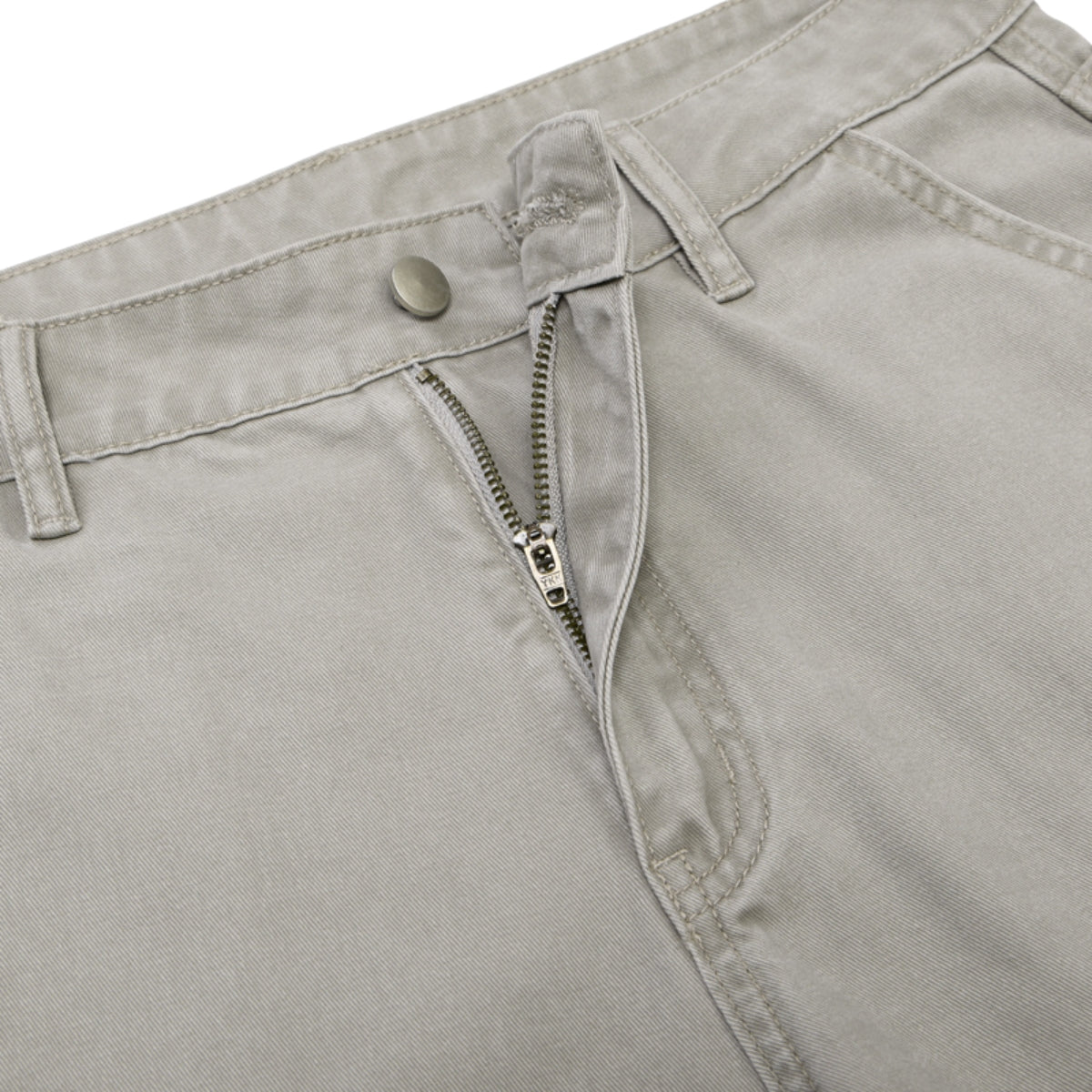 Bermudas con lavado vintage y salpicaduras de tinta