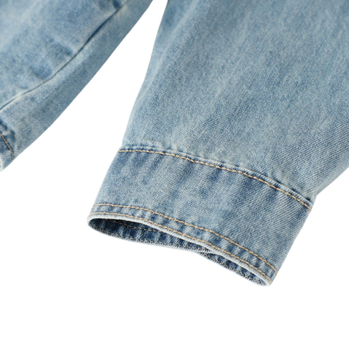 Vestido midi vaquero sin mangas con botones y aberturas en la parte delantera