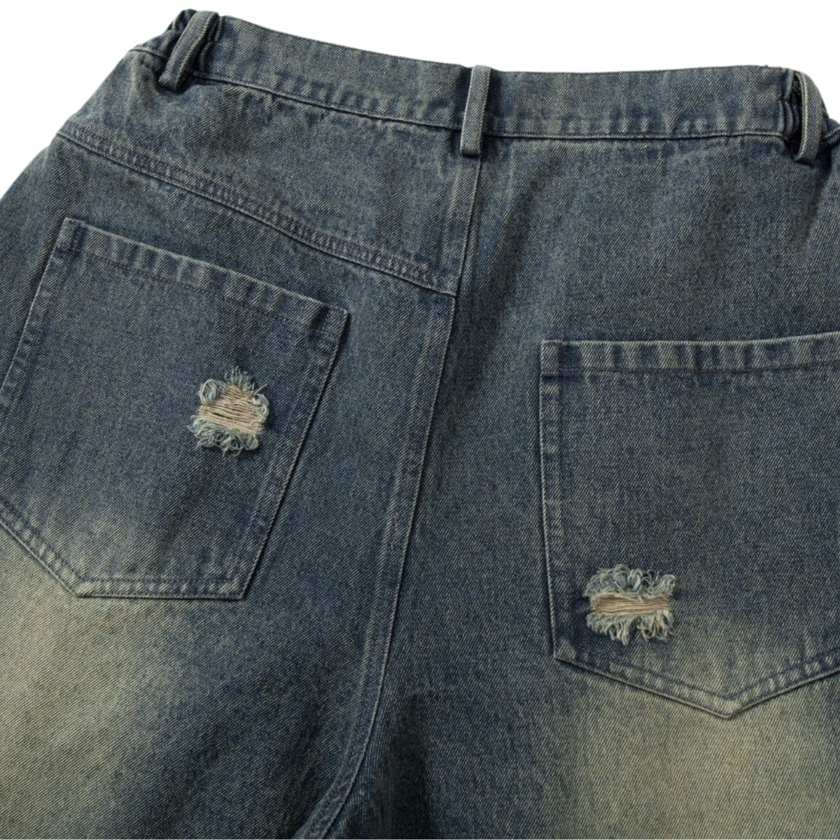 Pantalones vaqueros holgados con estampado de serpiente