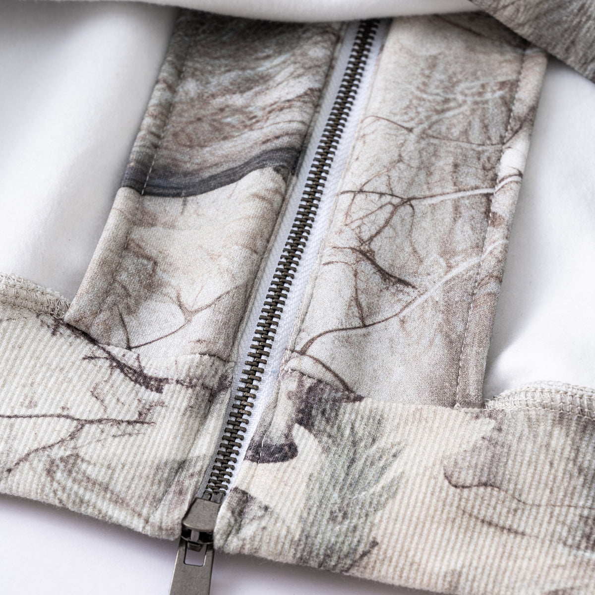 Double-Slider Zipper Branch Camouflage Fleece Hoodie