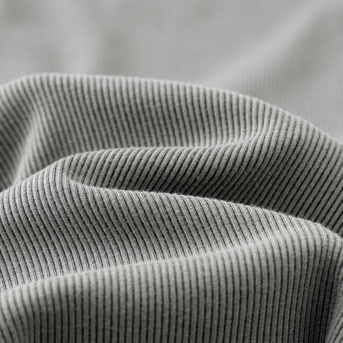 Camiseta Henley de canalé de manga corta de 8 oz