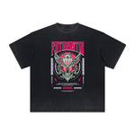Camiseta vintage deshilachada con estampado de ciencia ficción y futurismo