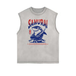 Camiseta sin mangas con gráficos de estilo asiático con bordes deshilachados