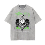 Camiseta con estampado de calavera lavada a la piedra
