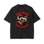 Camiseta de algodón con gráfico de serpiente lavada