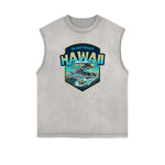 Camiseta sin mangas con gráfico navideño y bordes deshilachados