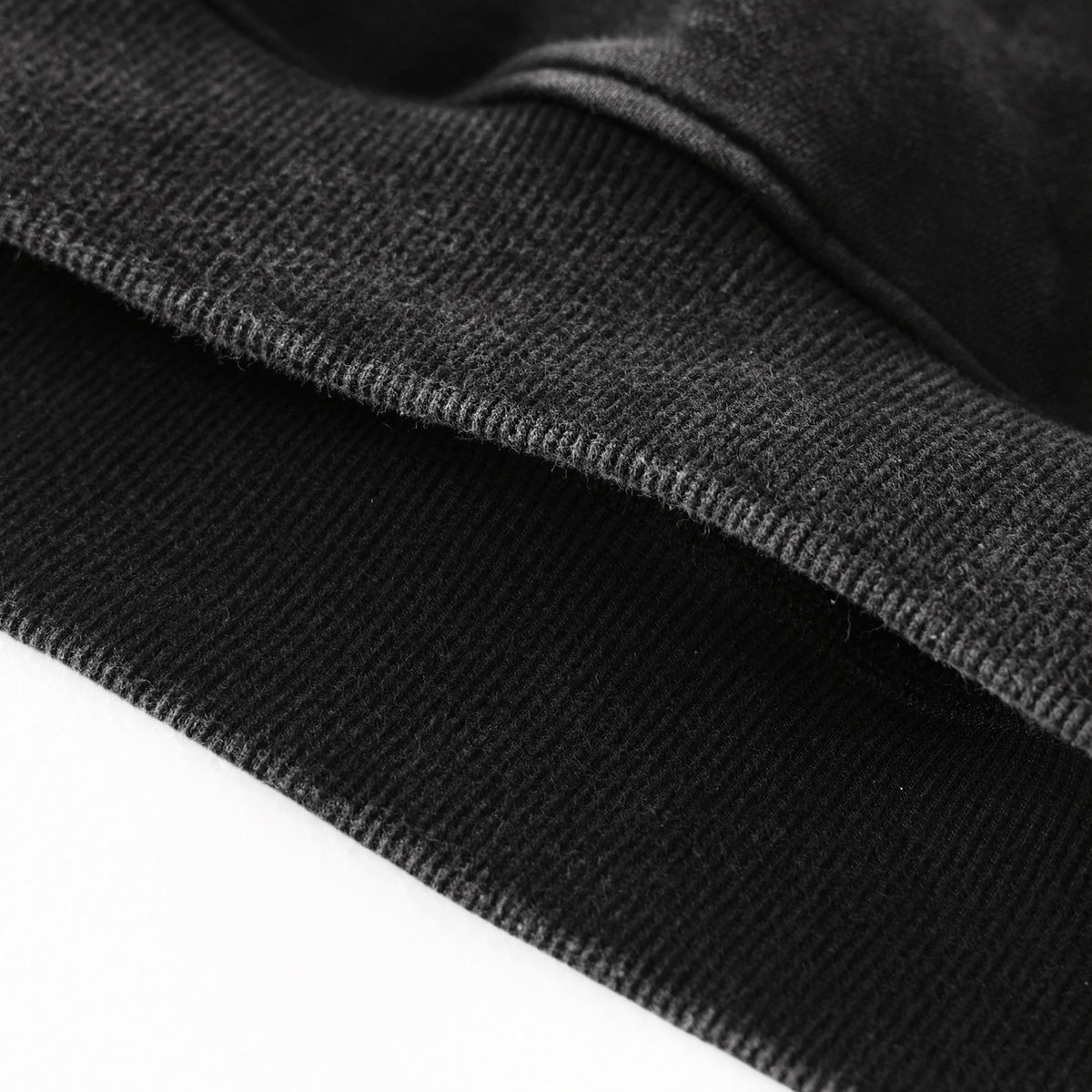 Sudadera con capucha desgastada y lavada a la piedra para hombre