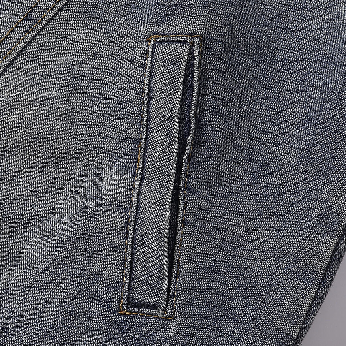 Zip-Up Baggy Denim Jacket