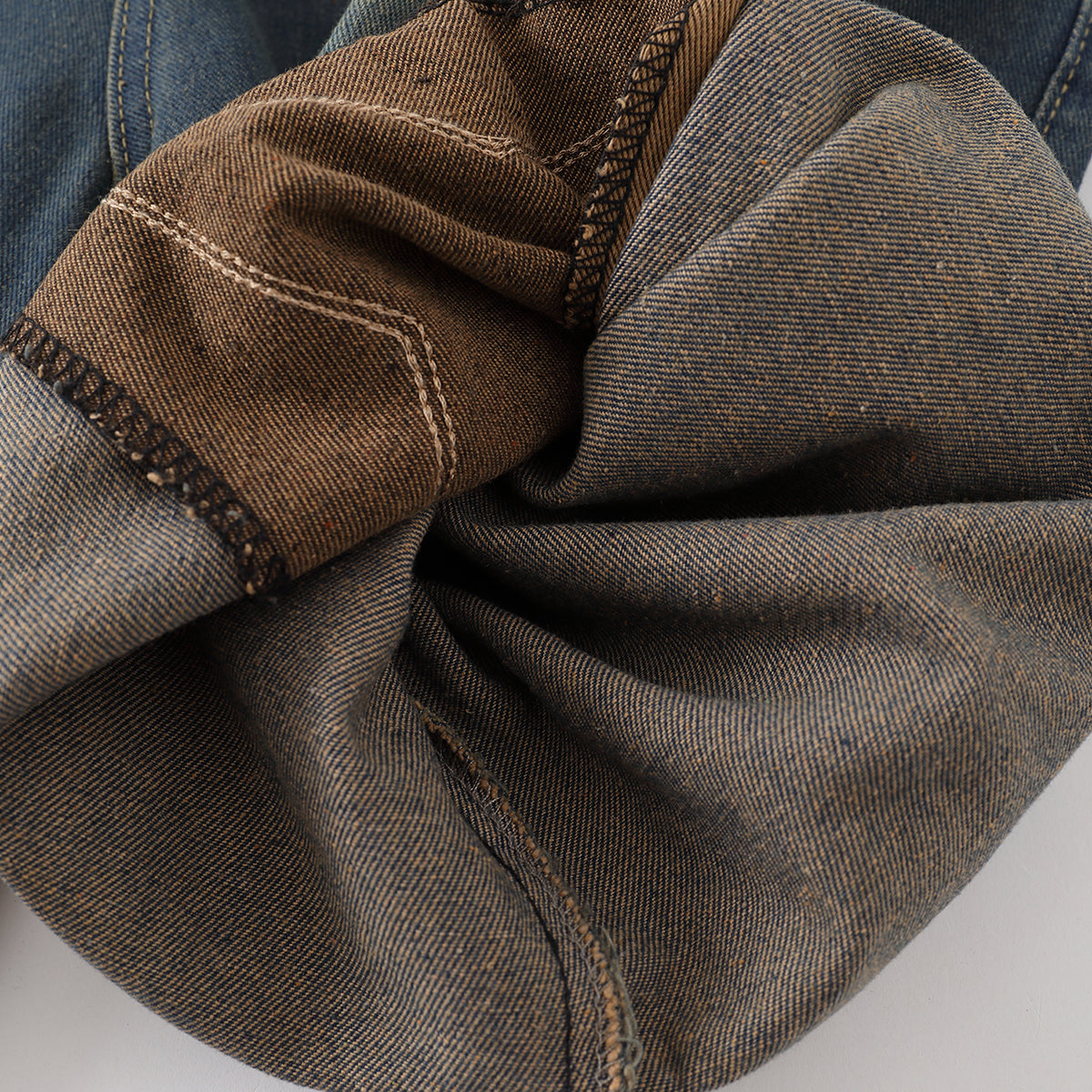 Elastic Waist Star Applique Bermuda Shorts