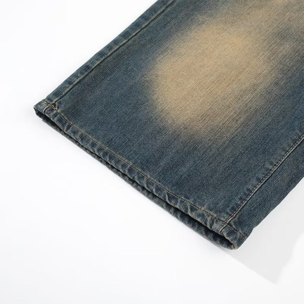 Bermudas vaqueras rasgadas con parches de camuflaje