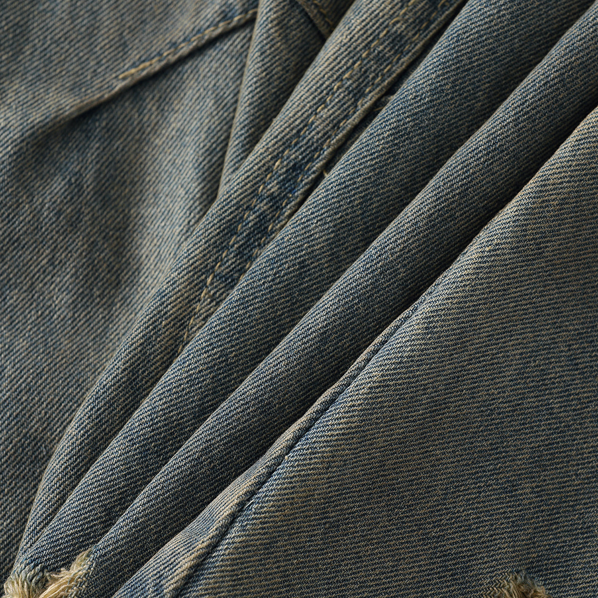 Panel Stitching Barrel-Leg Ripped Jeans