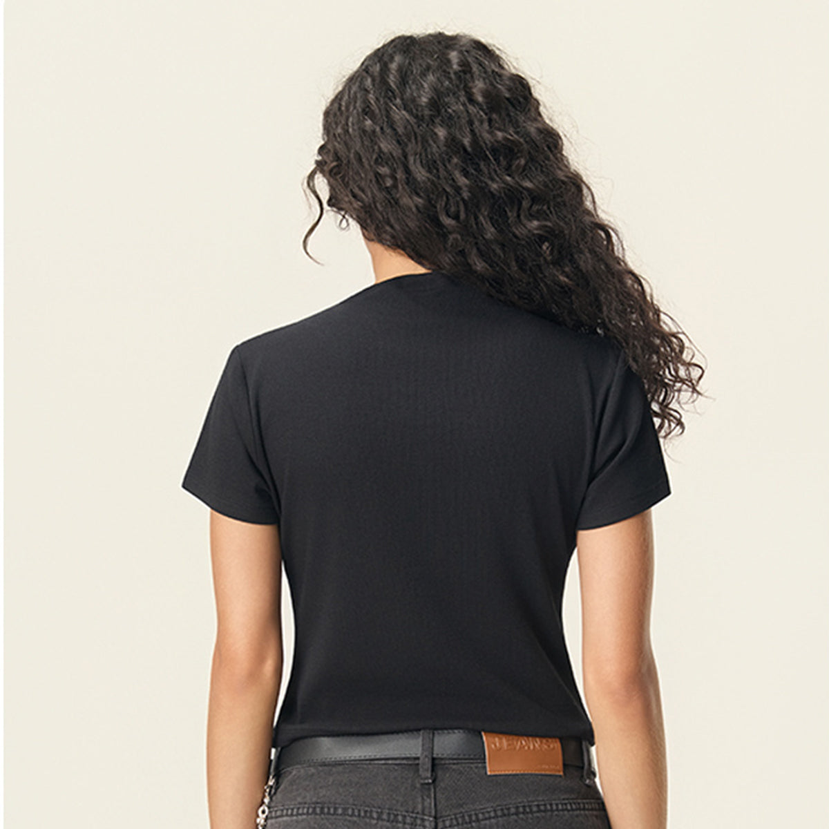 Minimal Textured Knit Fit T-Shirt